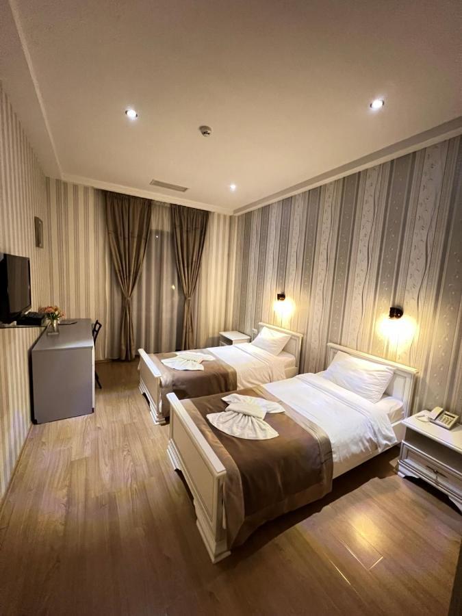 Granada Hotel And Restaurant Tbilissi Extérieur photo