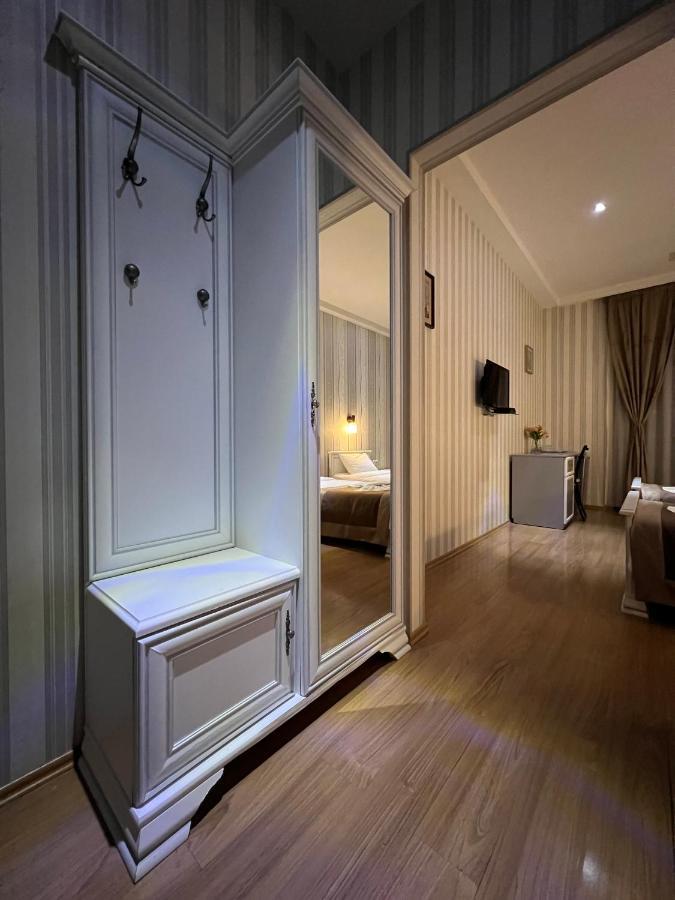 Granada Hotel And Restaurant Tbilissi Extérieur photo