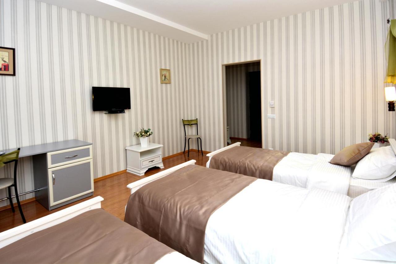 Granada Hotel And Restaurant Tbilissi Extérieur photo